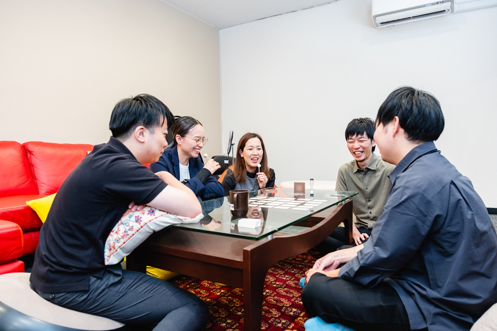 株式会社パロス