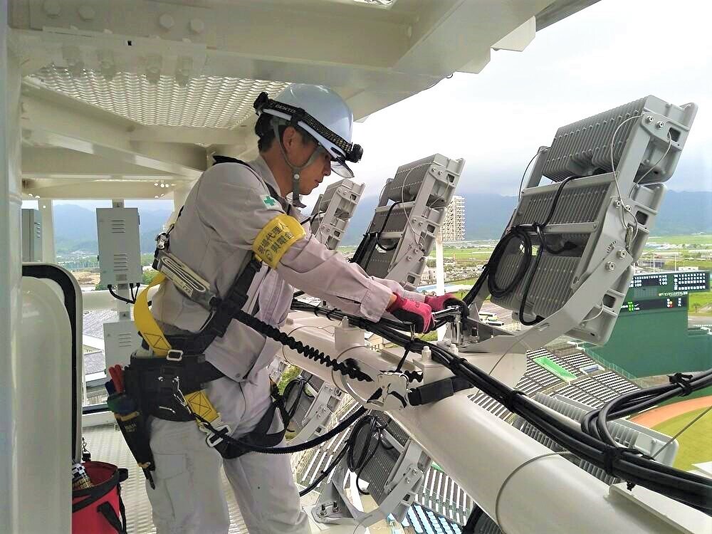 ㈱興電舎